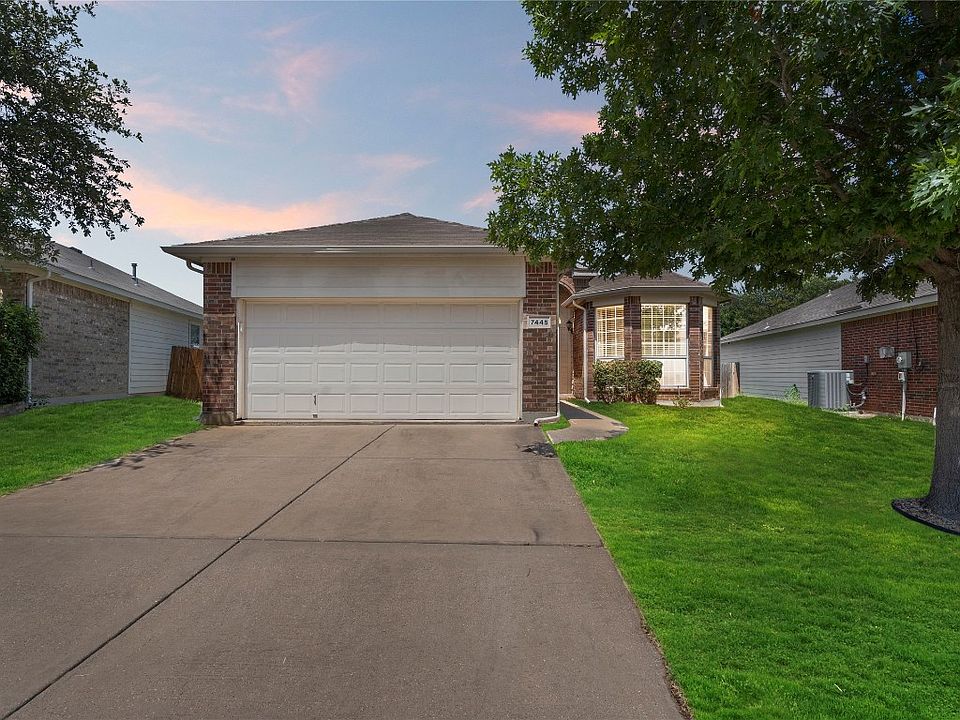 7445 Sunray Dr, Fort Worth, TX 76120 Zillow