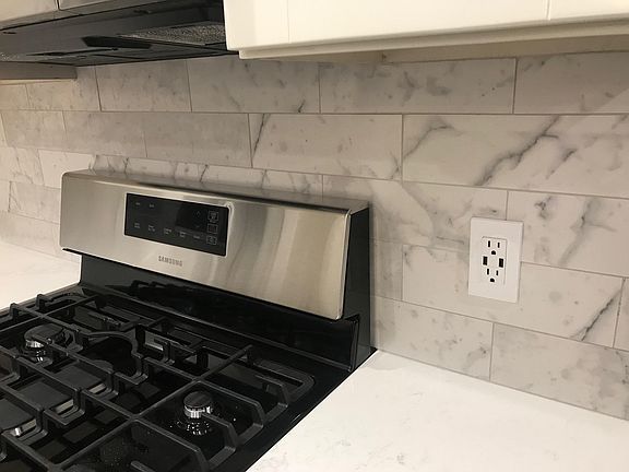 4th image of 245 N 18th St