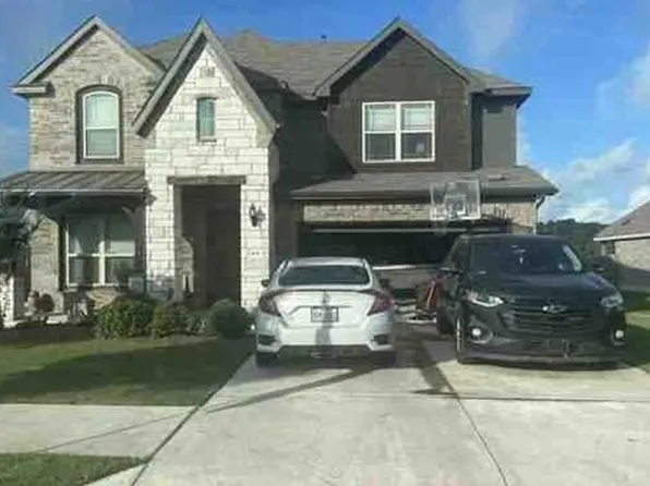 408 Pulitzer Dr, Hutto, TX 78634