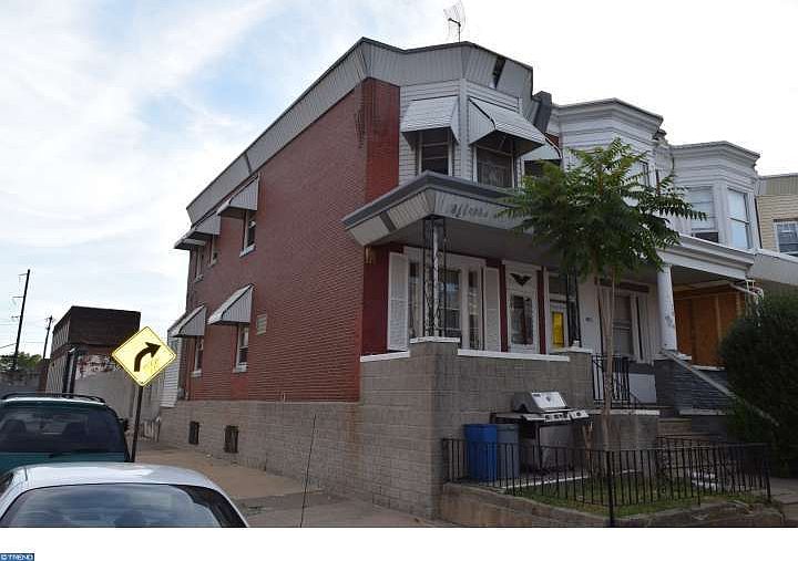 2nd image of 2038 Buckius St