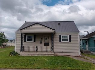 605 N 4th St, Ironton, OH 45638