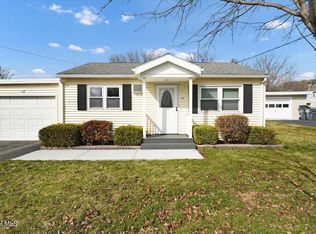 62 Mary Hadge Drive, Schenectady, NY 12309
