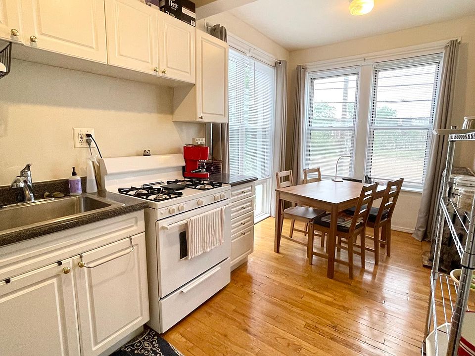 Kitchen with large dining area AND a view!