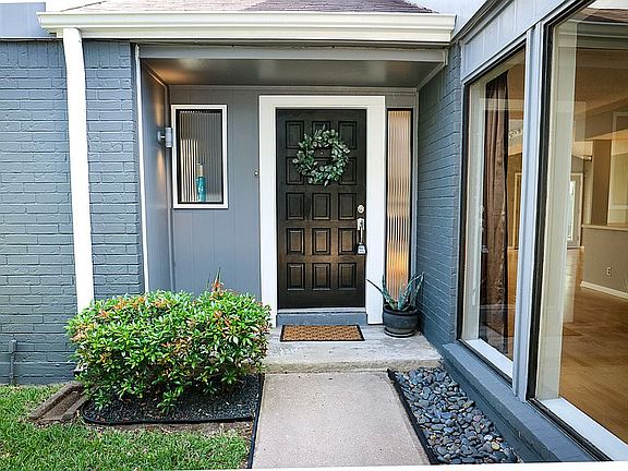 2nd image of 15914 Parksley Dr