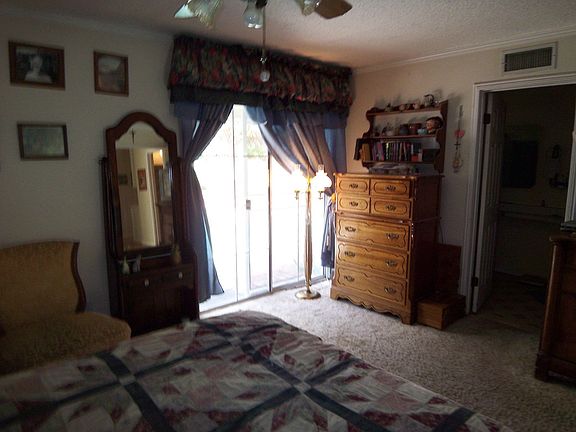 2nd image of 14829 Daisy Meadow St