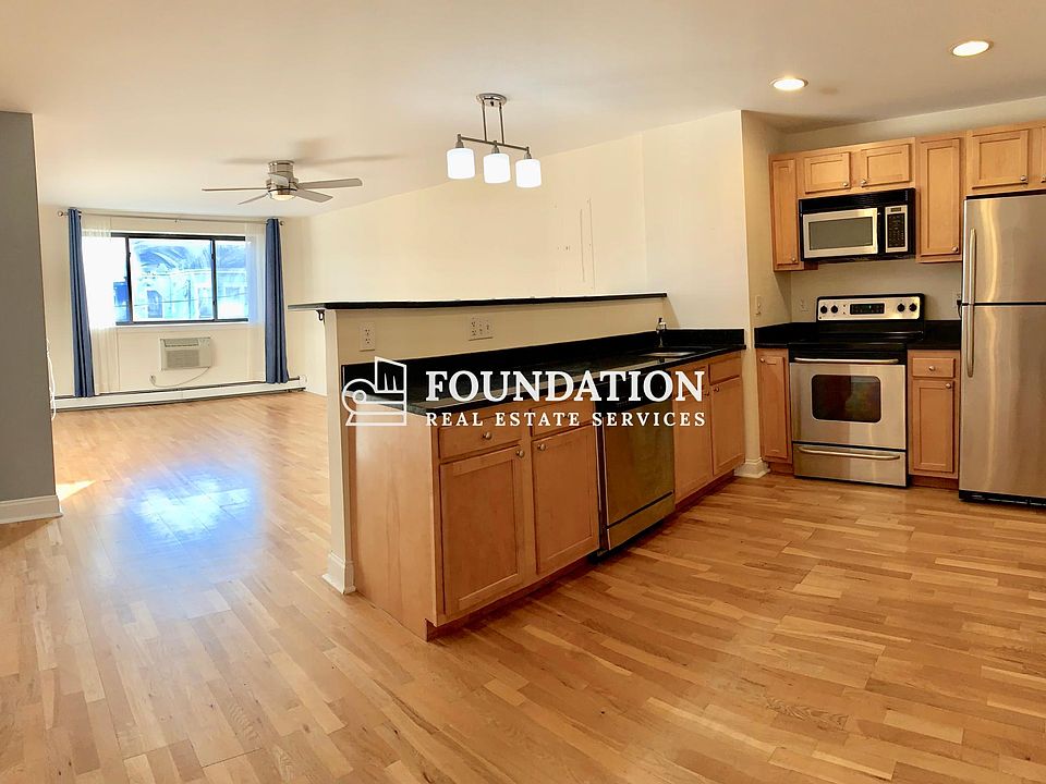 1st image of 44 Lafayette Ave #102A