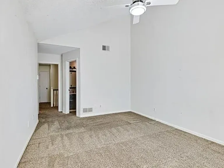 13330 Walnut St — Photo 14