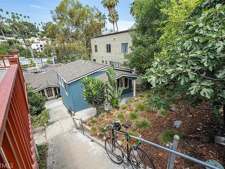 3322 Hamilton Way — Photo 31
