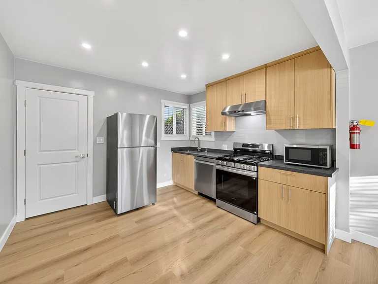 2915 Stanton St #A — Photo 12