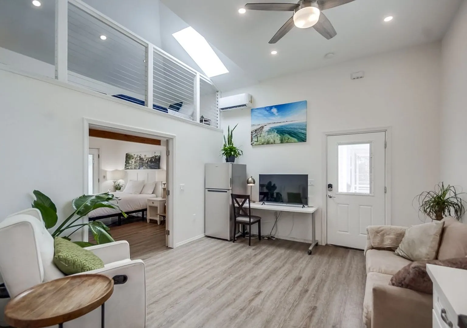 Mohawk Street Duplex — Photo 4