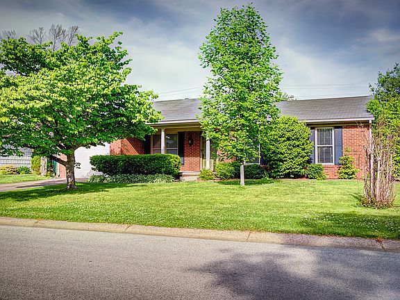 2nd image of 4020 Kensington Pl