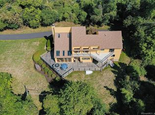 12 S Ridge Rd, Farmington, CT 06032