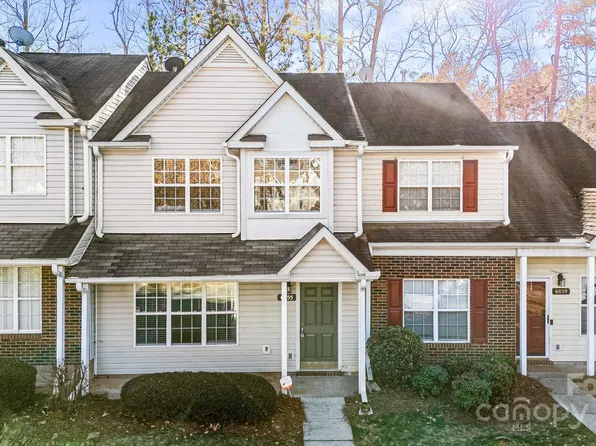 6855 Juniper Tree St, Charlotte, NC 28215