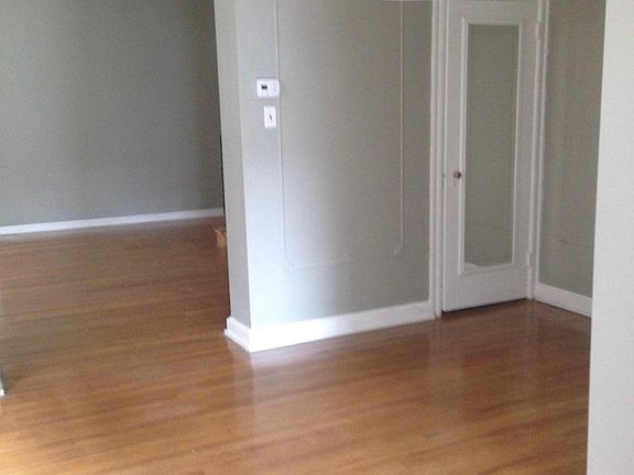 2nd image of 5706 Woodbine Ave