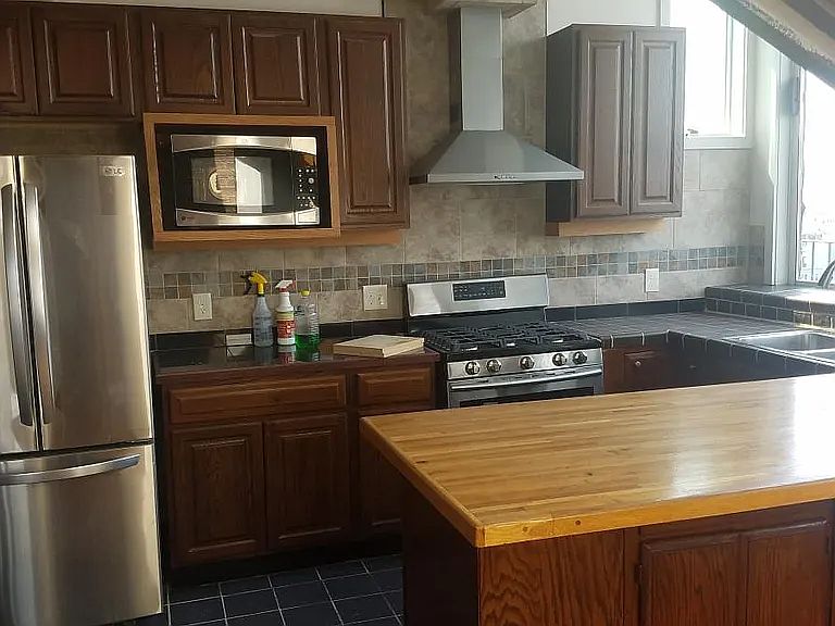 1st image of 286 Bunker Hill St APT 4