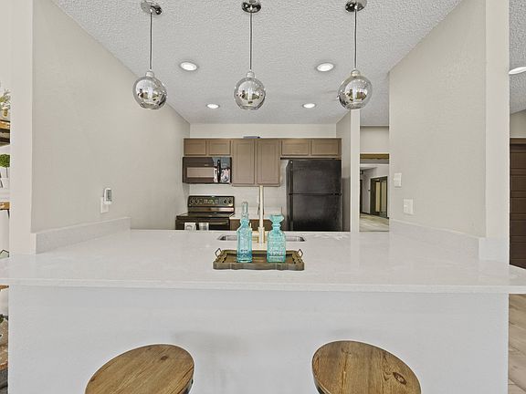 2nd image of 601 Twin Oaks Dr APT 722