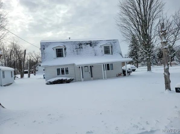 137 Potomac Ave, Angola, NY 14006