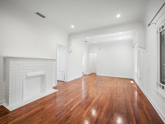2nd image of 1315 N Hayworth Ave #3/4