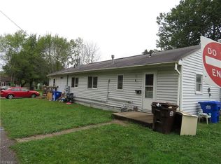 32 Mahoning Ct, Newton Falls, OH 44444