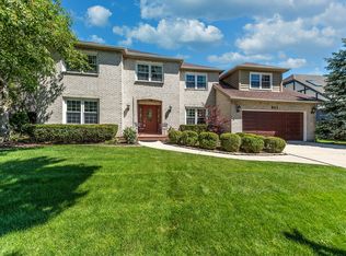 941 Eddystone Cir, Naperville, IL 60565