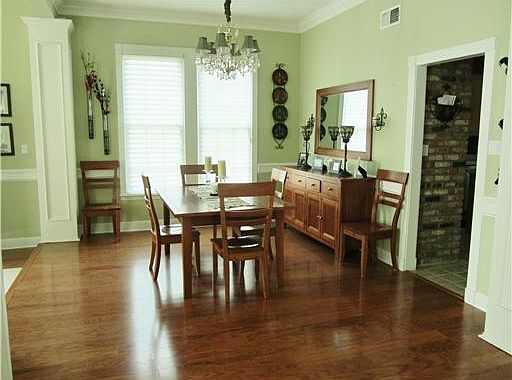 5th image of 15 Elmwood Dr