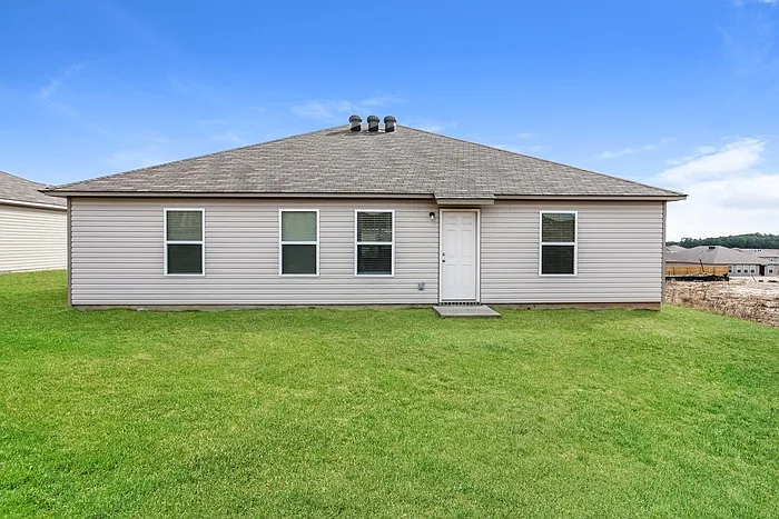 1056 Huntington Dr — Photo 11