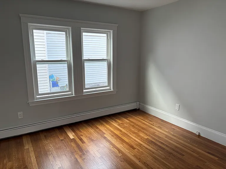61 Waverly St #1 — Photo 5