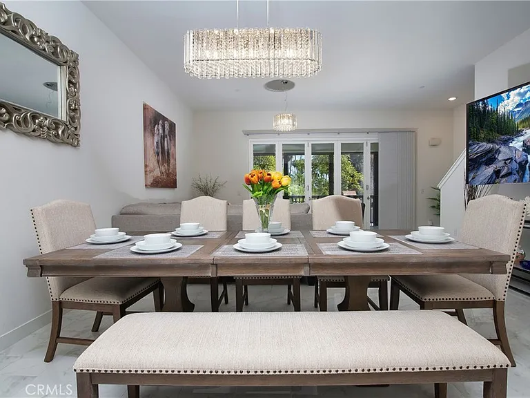 1523 Doheny Way — Photo 6