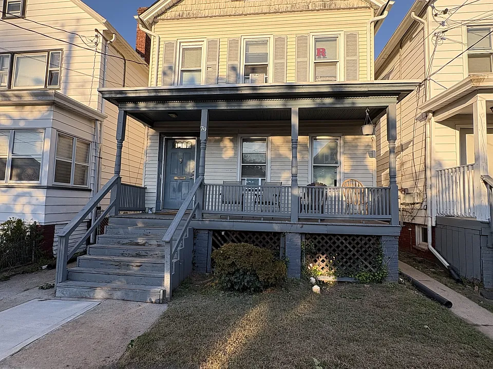 79 Wyckoff St #1