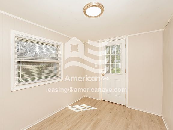 1224241_004_dining_room_4.jpg