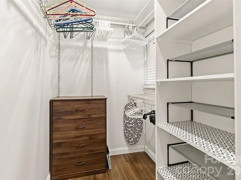 4231 Firethorne Rd — Photo 24