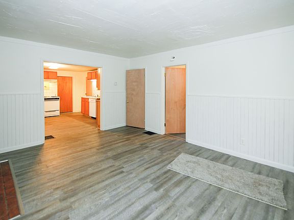 4th image of 513 N Gremps St