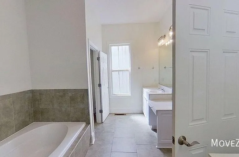 17011 Hedgerow Park Rd — Photo 31