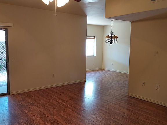 3rd image of 2073 W Cadbury Ct