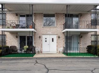 304 Joe McCarthy Dr APT 8, Amherst, NY 14228