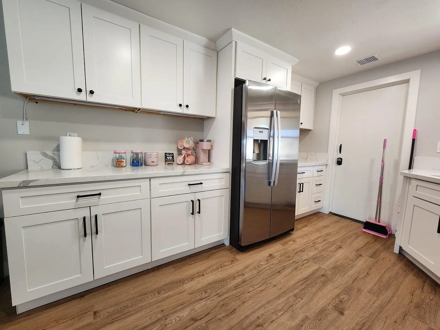 2 bed, 1306 sqft, $2,700 — Photo 3