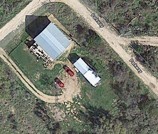 3rd image of 212 Parkway