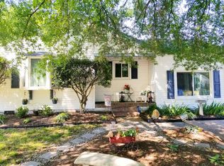 104 Lark Cir, Newport News, VA 23601