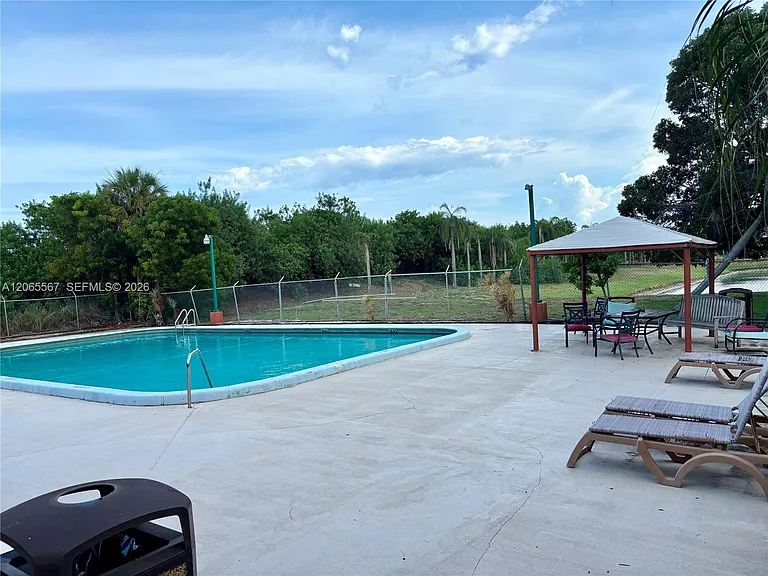 28 Crossings Cir #E — Photo 20