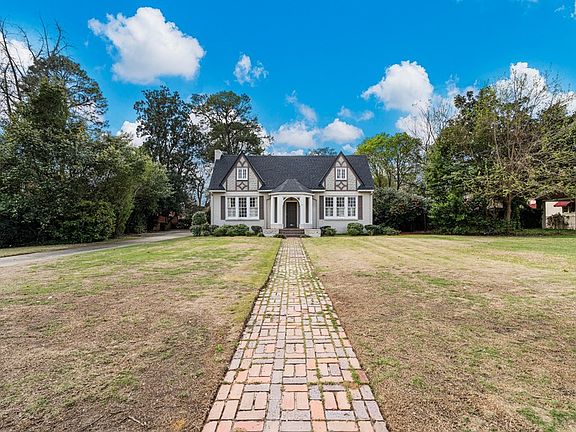 3rd image of 865 Peachtree Dr