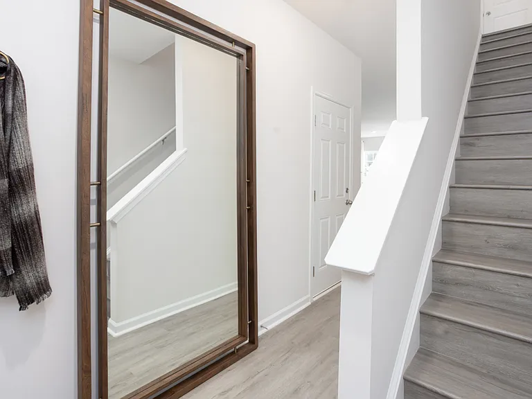 5500 Avery Dr — Photo 2