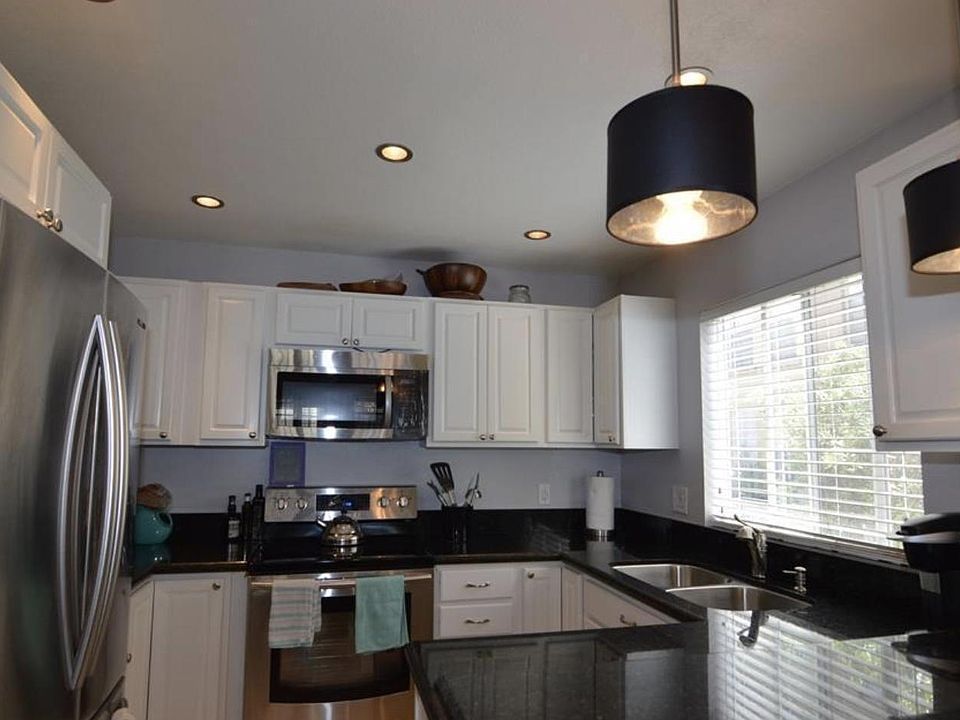 1st image of 1260 Cleveland Ave #106