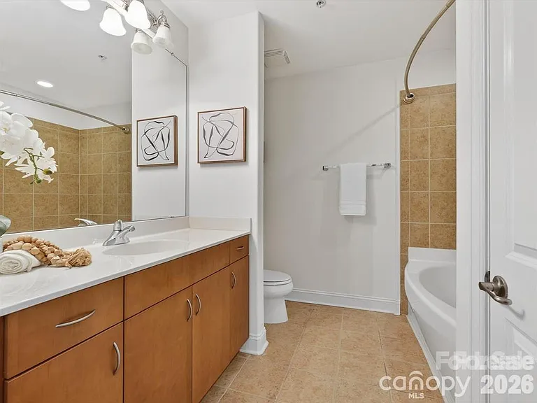 4620 Piedmont Row Dr #408 — Photo 22