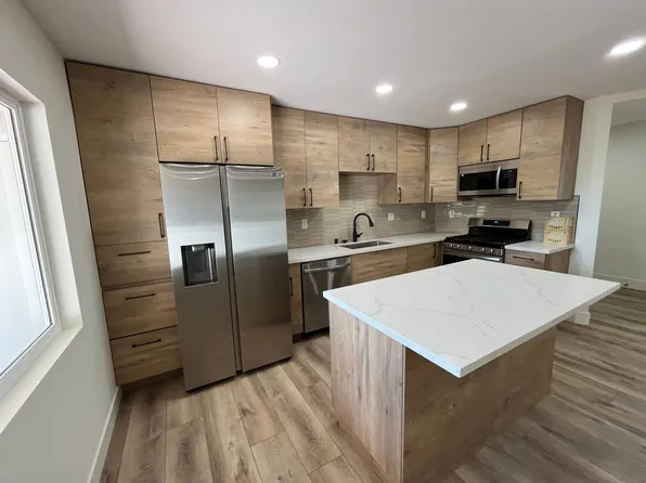 5165 Ewing St, San Diego, CA 92115