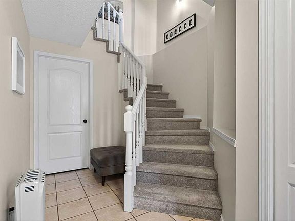 4th image of 42 Hamptons Line NW