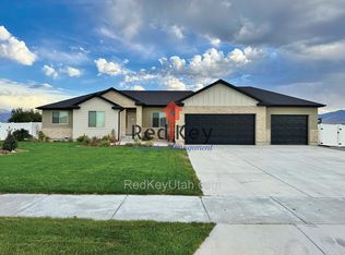 698 E Morning Dew Cir S, Grantsville, UT 84029