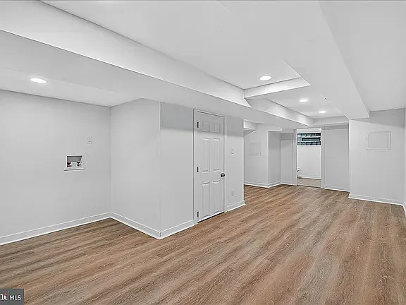 6737 N Smedley St — Photo 16