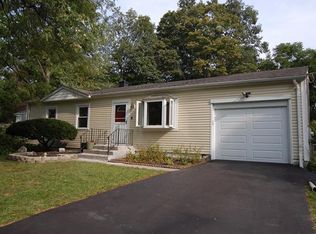 21 Sunset Ter, Warwick, NY 10990