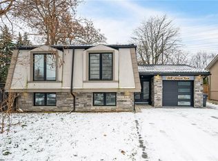 388 Antigua Rd, Mississauga, ON L5B1C4