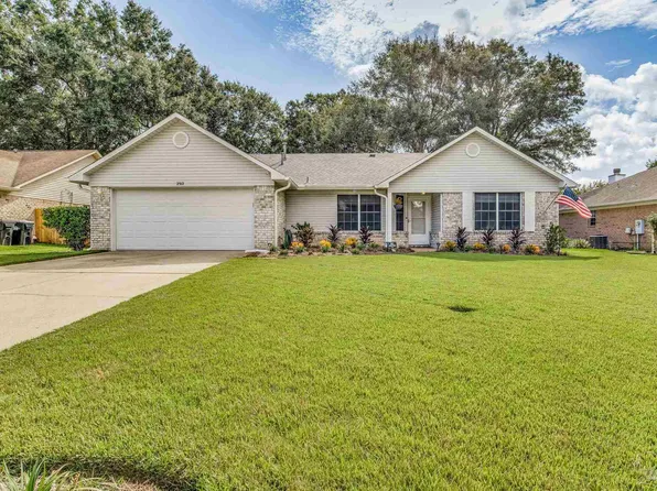 2512 Southern Oaks Dr, Cantonment, FL 32533